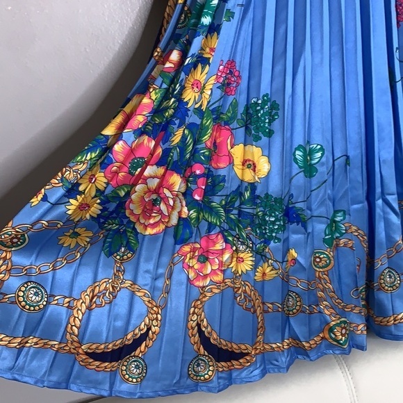 Dalia MacPhee pleated floral long sleeve midi dress powder blue print medium new - Picture 3 of 10